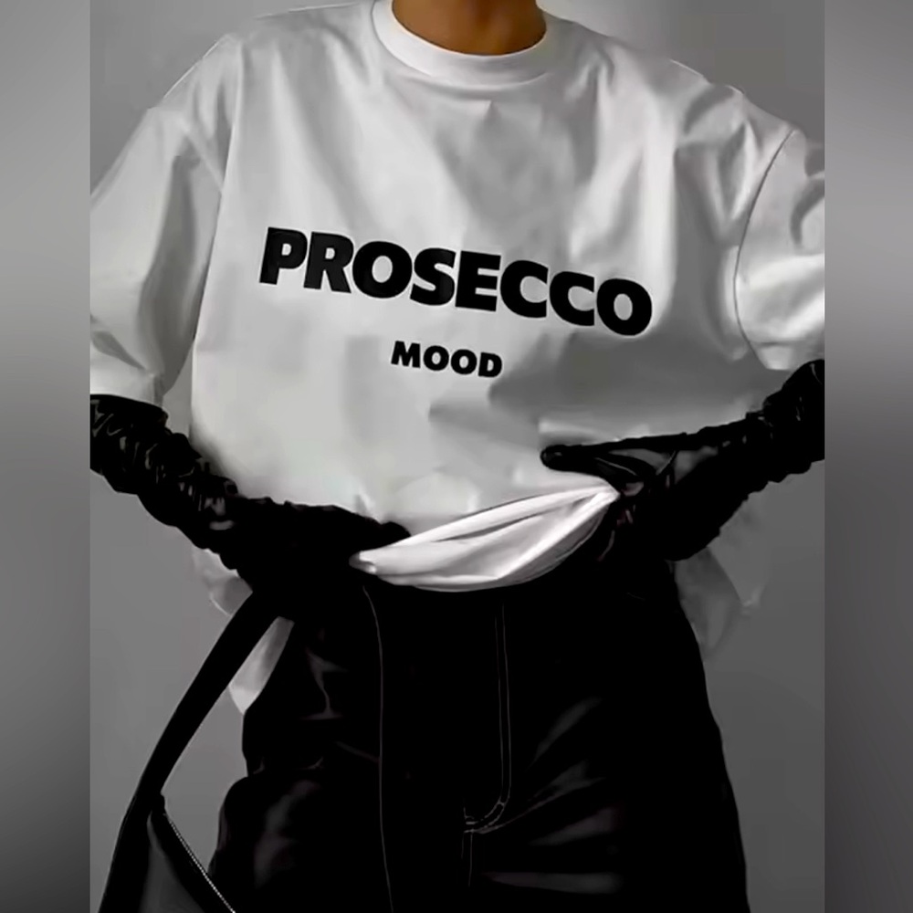 NWT $58 White 'Prosecco Mood' oversized Graphic T-Shirt